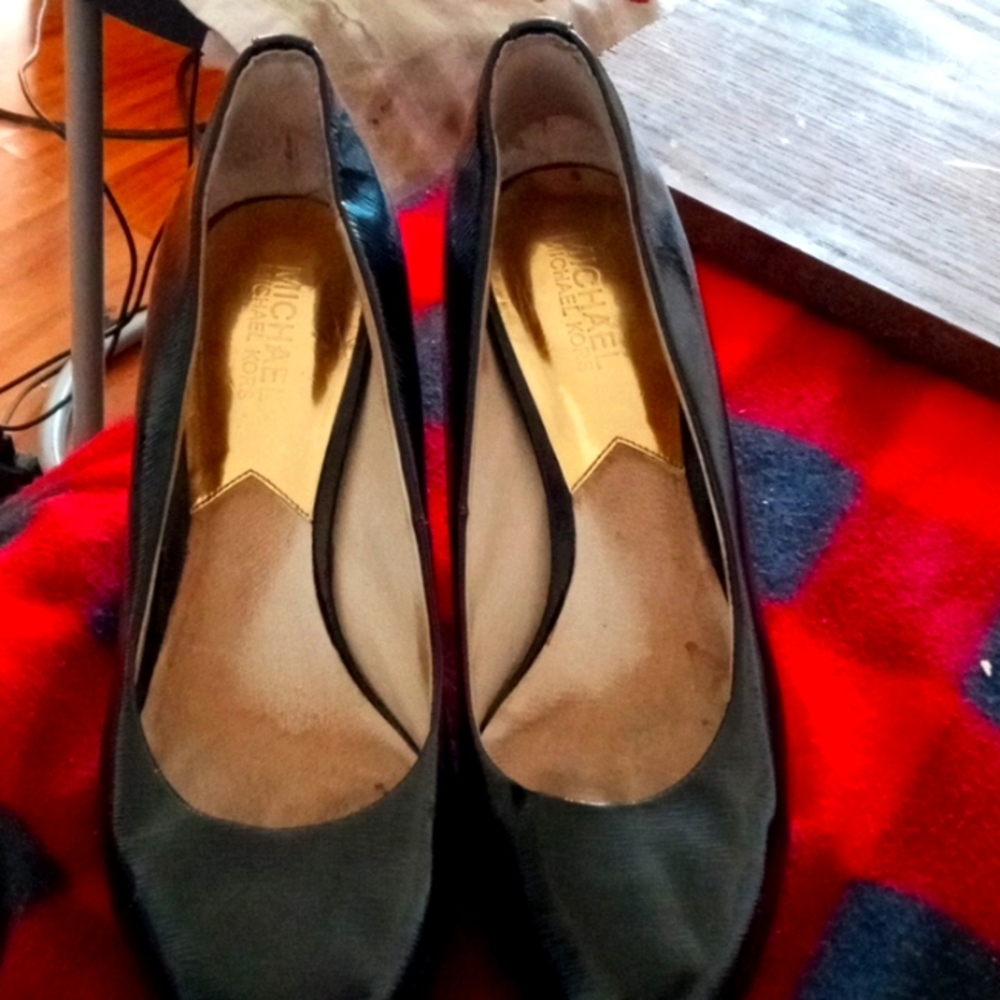 Women's  black shoes